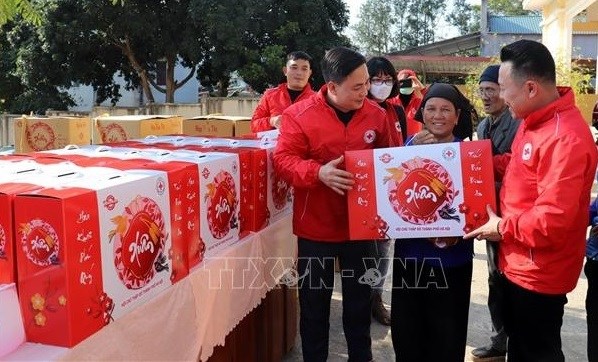 Têt La Croix-Rouge du Vietnam lance une campagne pour les pauvres